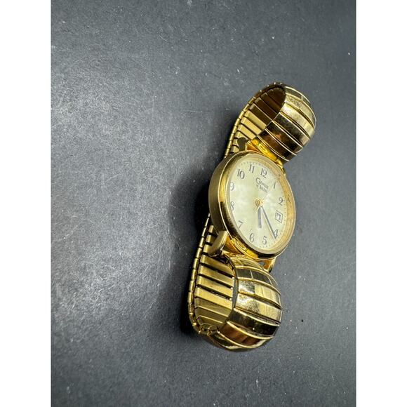 Vintage Caravelle By Bulova Women's Gold Tone Date Watch With Expandable Band - Picture 5 of 10